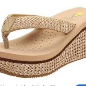 NEW Volatile Island Wedge